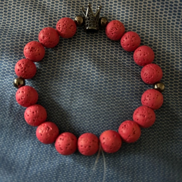 Red Beaded Bracelet with Crown Charm - Picture 1 of 1